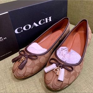 COACH Benni Ballet Signature Jacquard Flats (Khaki/Mahogany, Size 7B)